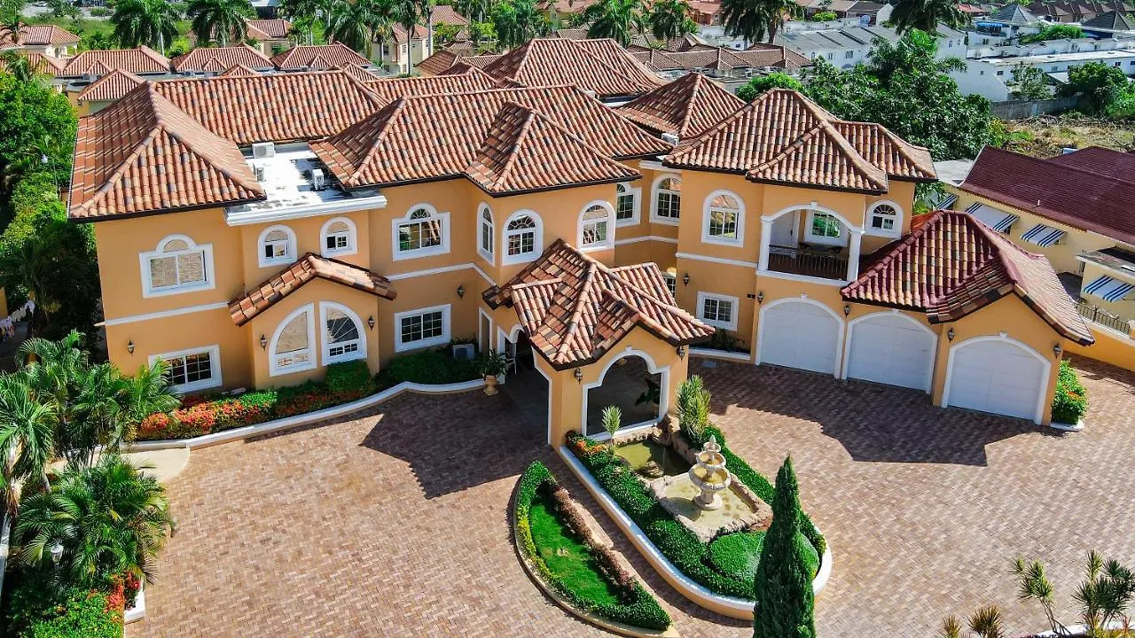 Villa Tianna Montego Bay