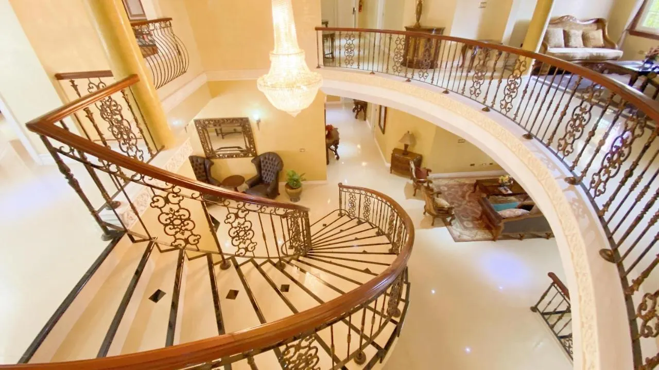 מונטגו ביי Villa Tianna