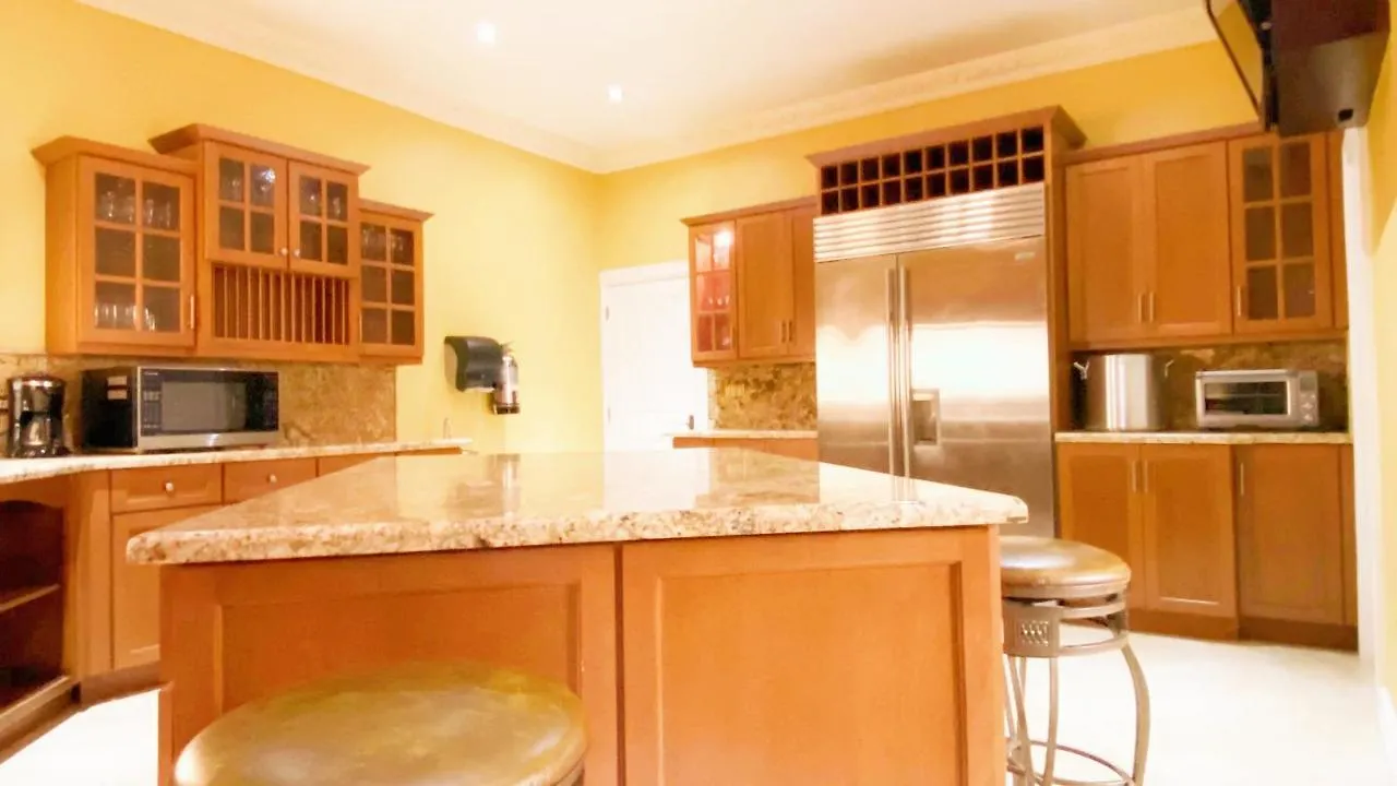 מונטגו ביי Villa Tianna