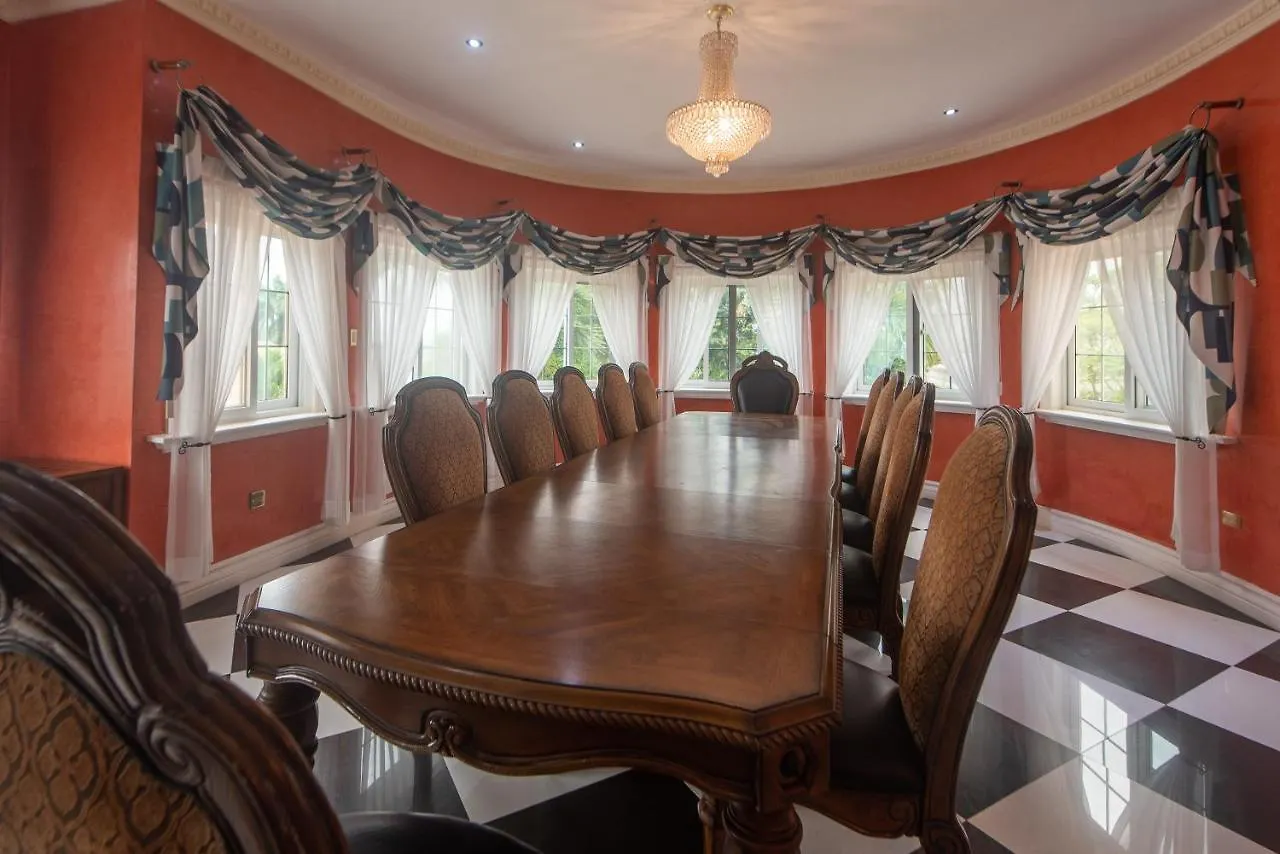 מונטגו ביי Villa Tianna